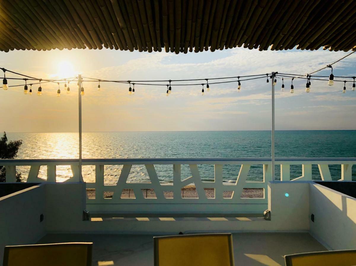 Playa 55 Beach Escape - Adults Only Guesthouse Celestun Exterior photo
